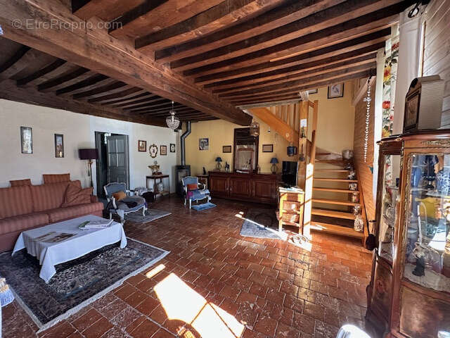 Maison à POUQUES-LORMES