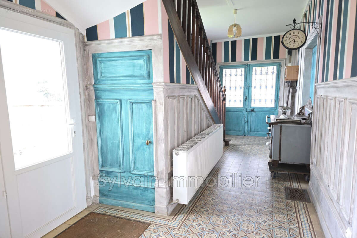 Maison à FORMERIE