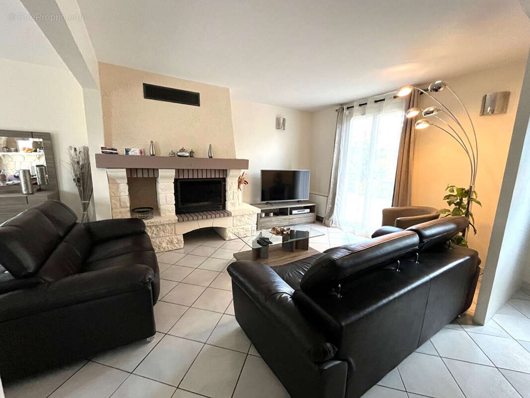 Maison à LE MESNIL-EN-THELLE