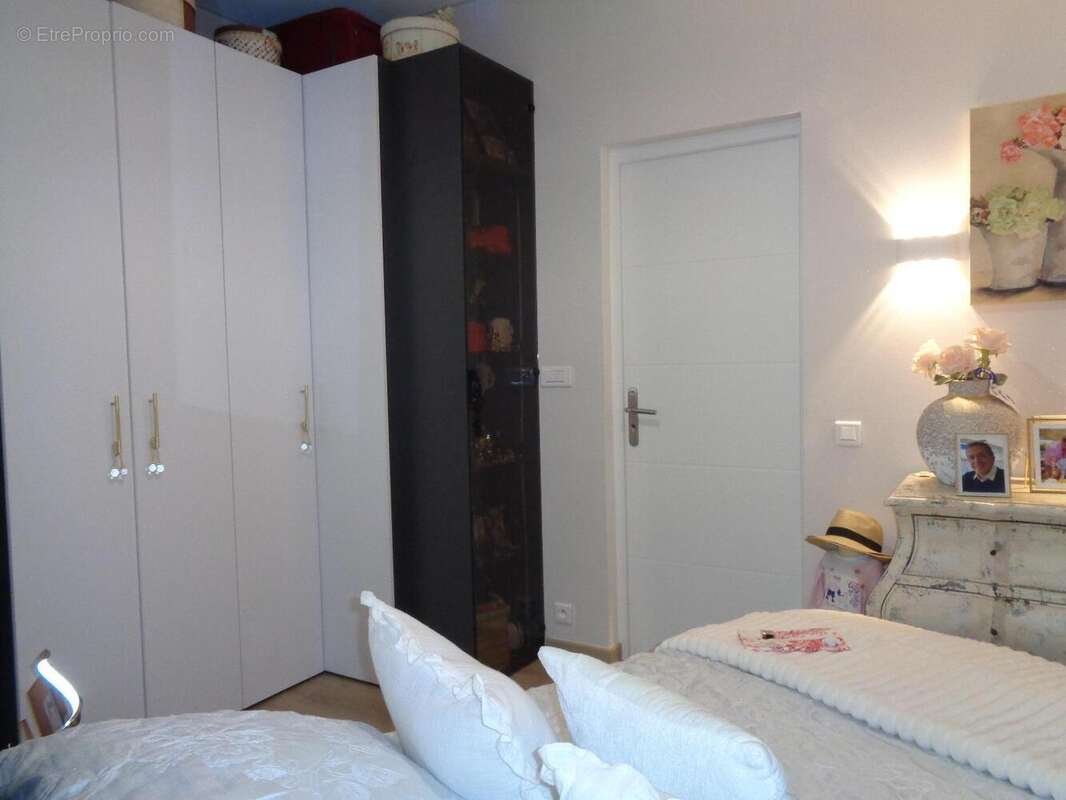   - Appartement à DRAGUIGNAN