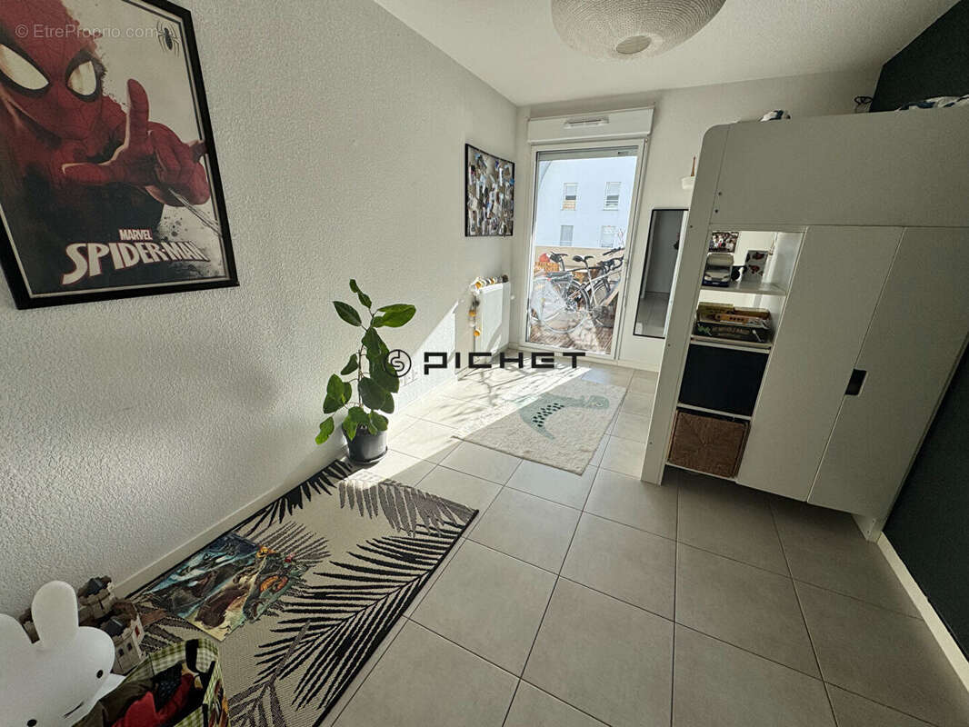 Appartement à BEGLES