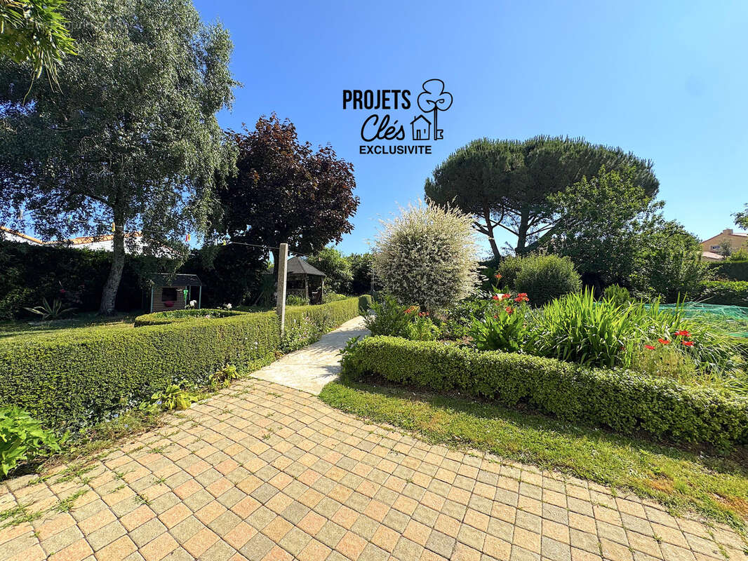 Maison à LE GIROUARD