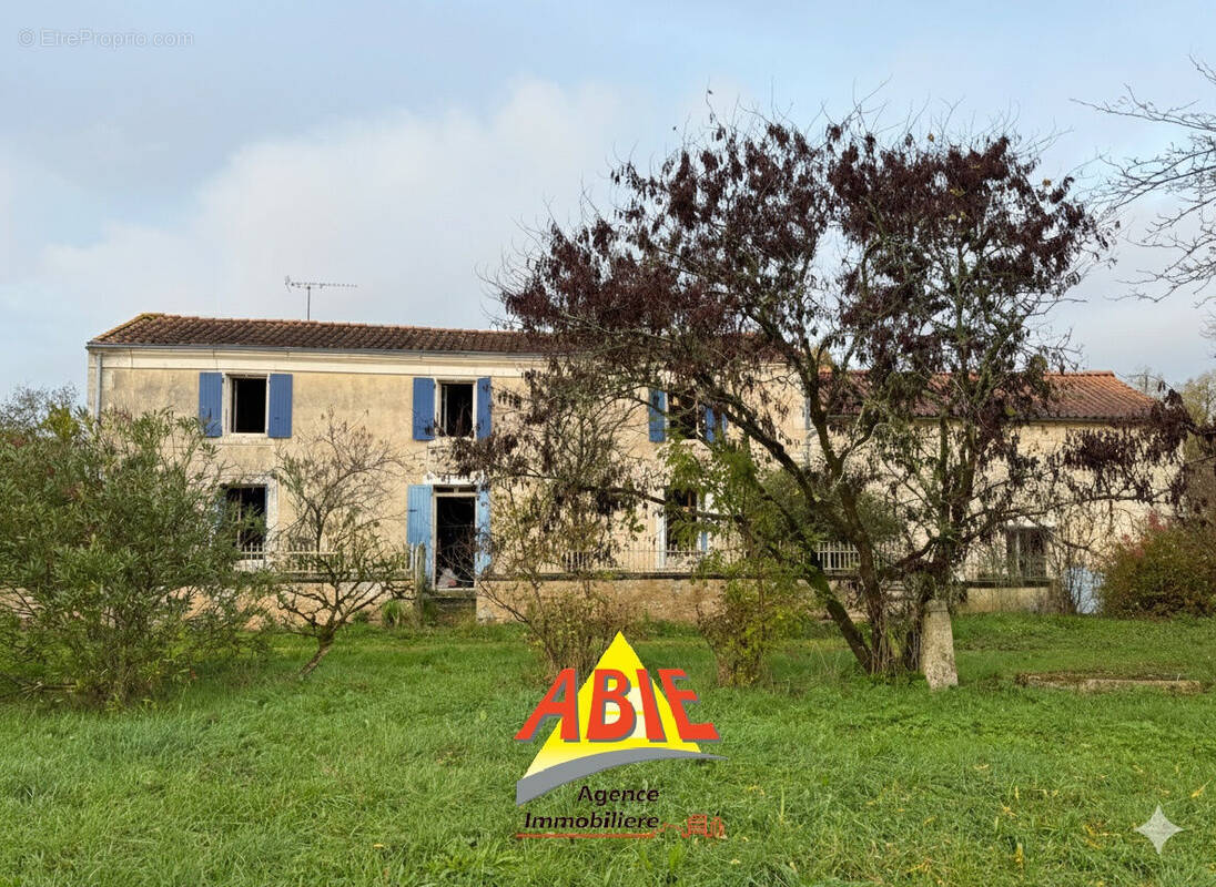 Photo 1 - Maison à BENET