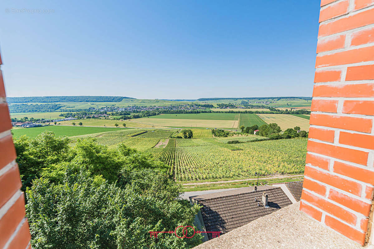 Maison à MAREUIL-LE-PORT
