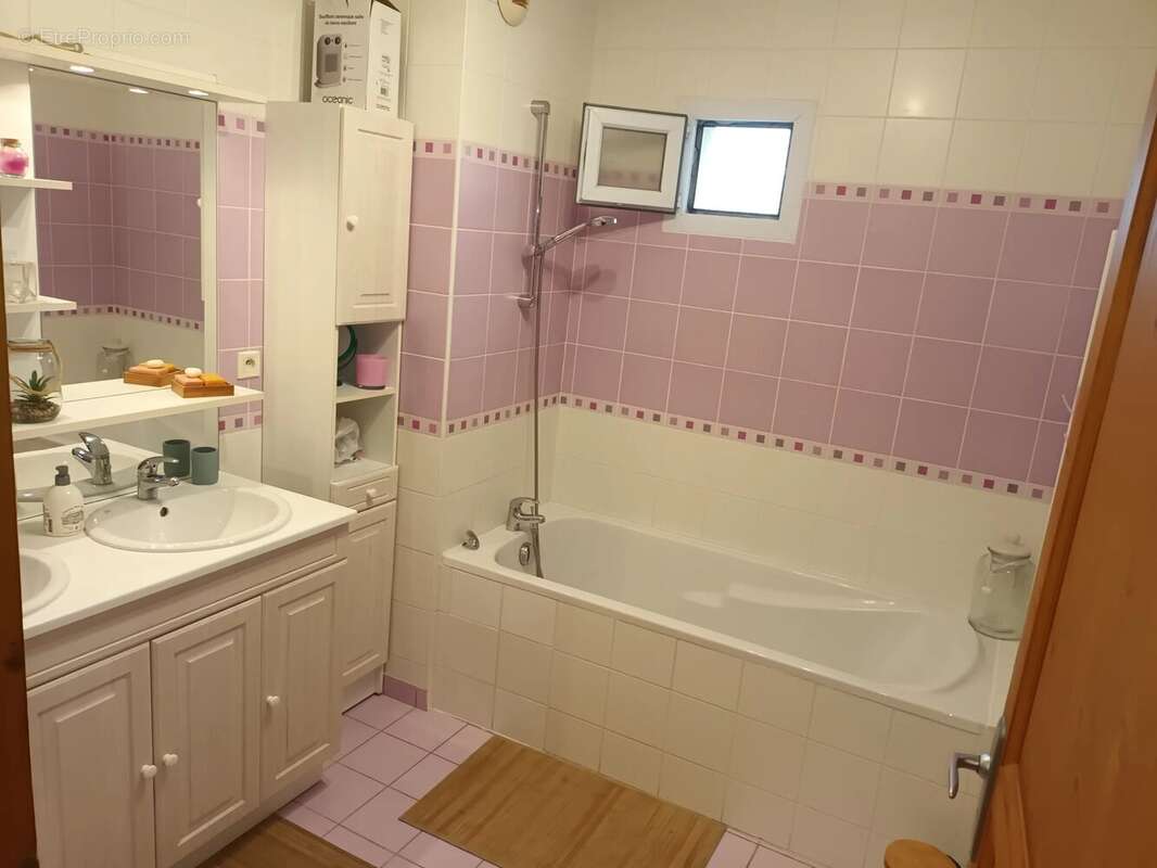 Appartement à MONTCEAU-LES-MINES