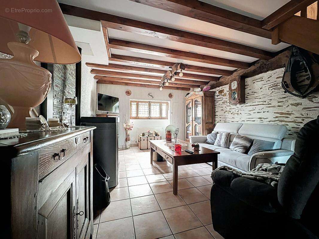 Maison à GUEMENE-PENFAO