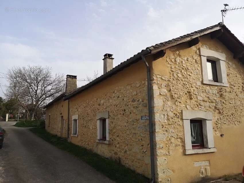 Maison à MENSIGNAC