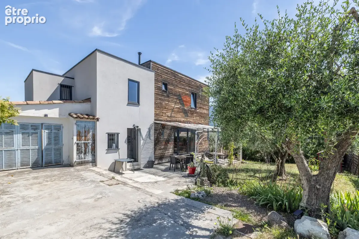 Maison à CARROS