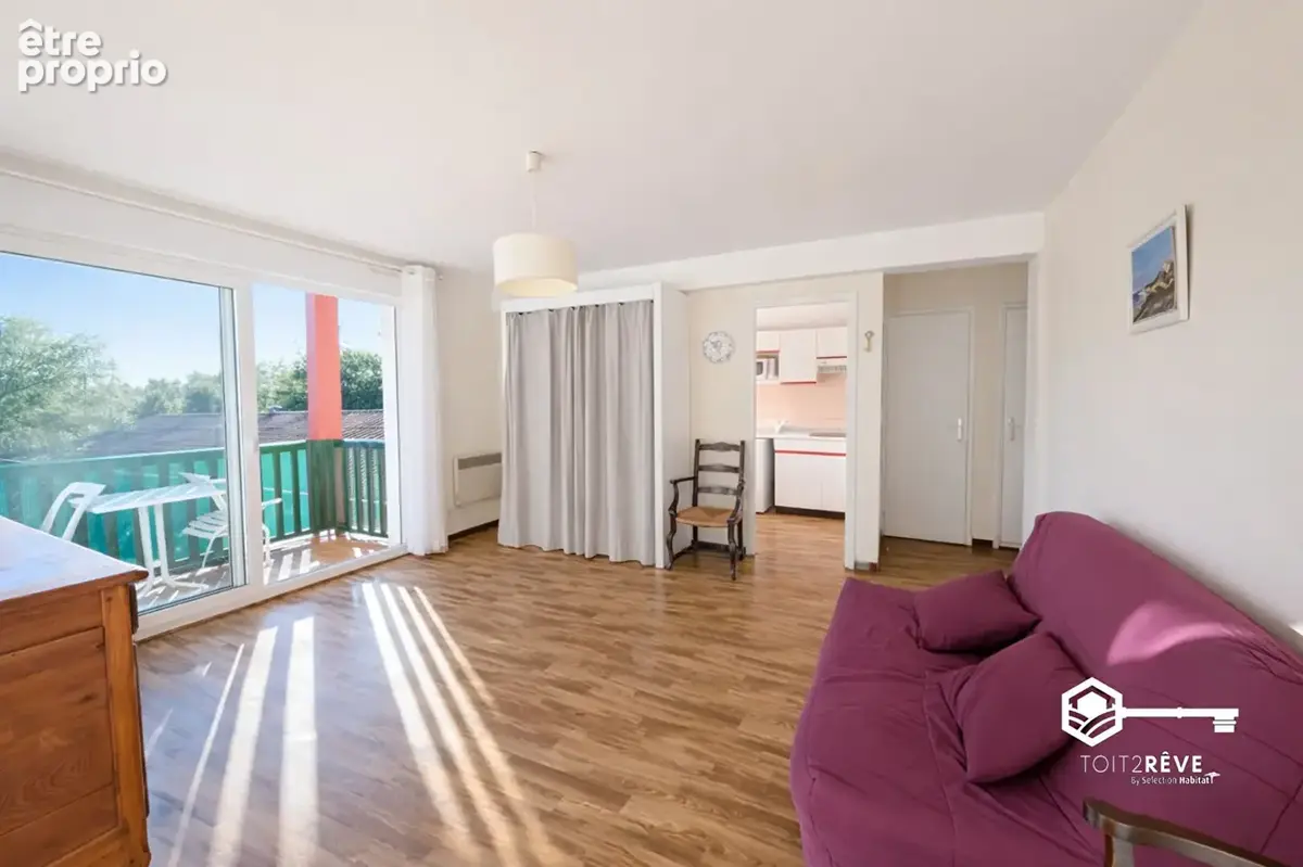CAMBO-LES-BAINS - T2 41 m² avec balcon et parking - photo 2