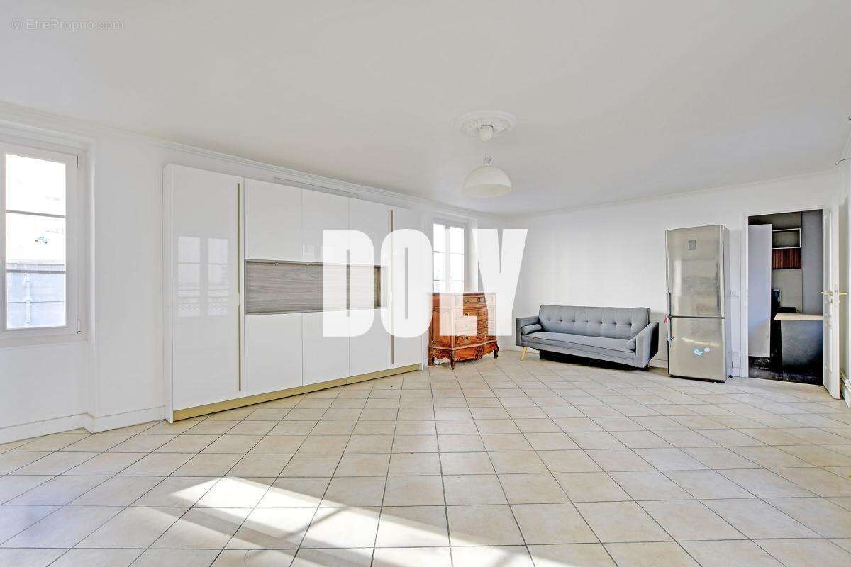 Appartement à PARIS-7E