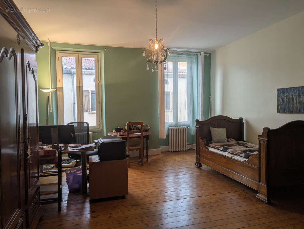 Maison à GRAULHET
