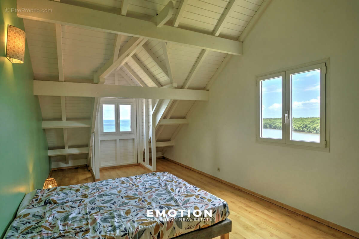 Appartement à PETIT-BOURG