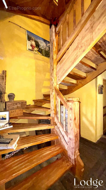 Maison à LA SALLE-LES-ALPES