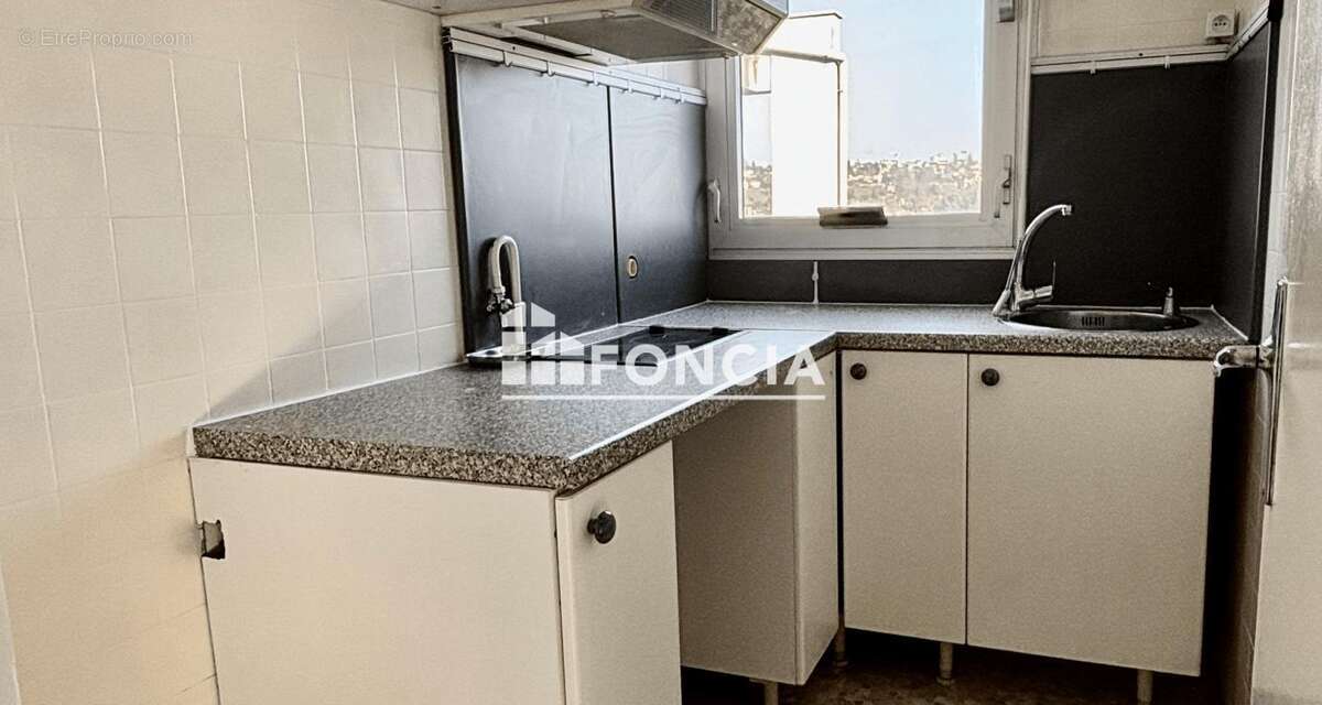 Appartement à SAINT-MAUR-DES-FOSSES