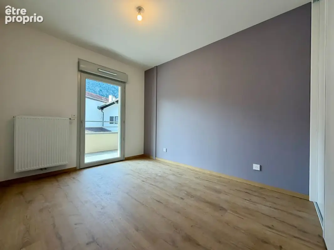 CLUSES CENTRE – T3 prêt à vivre - sans délais ! - photo 3