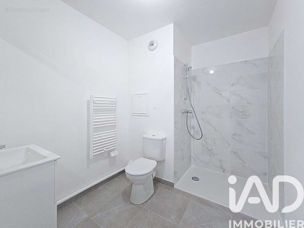 Photo 8 - Appartement à VILLENEUVE-LE-ROI