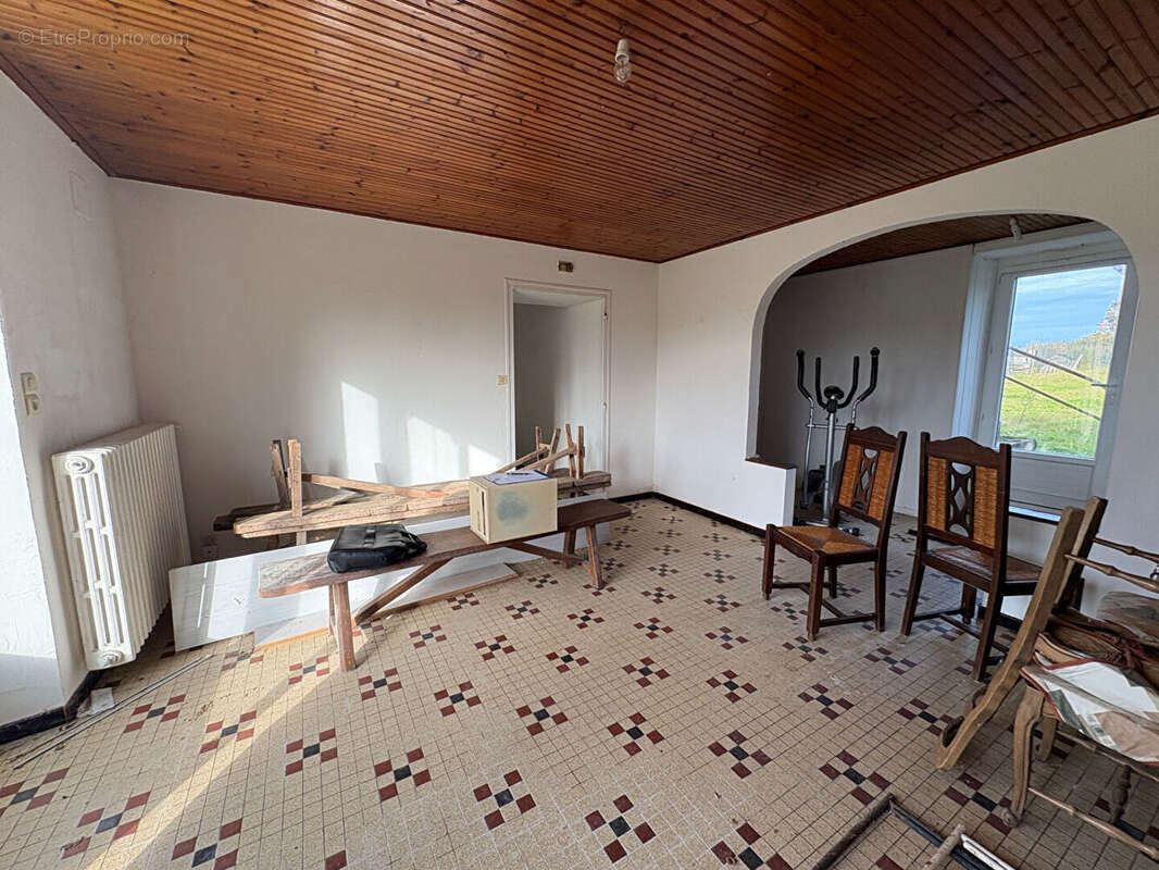 Maison à SAINT-CHRISTOPHE-DU-LIGNERON