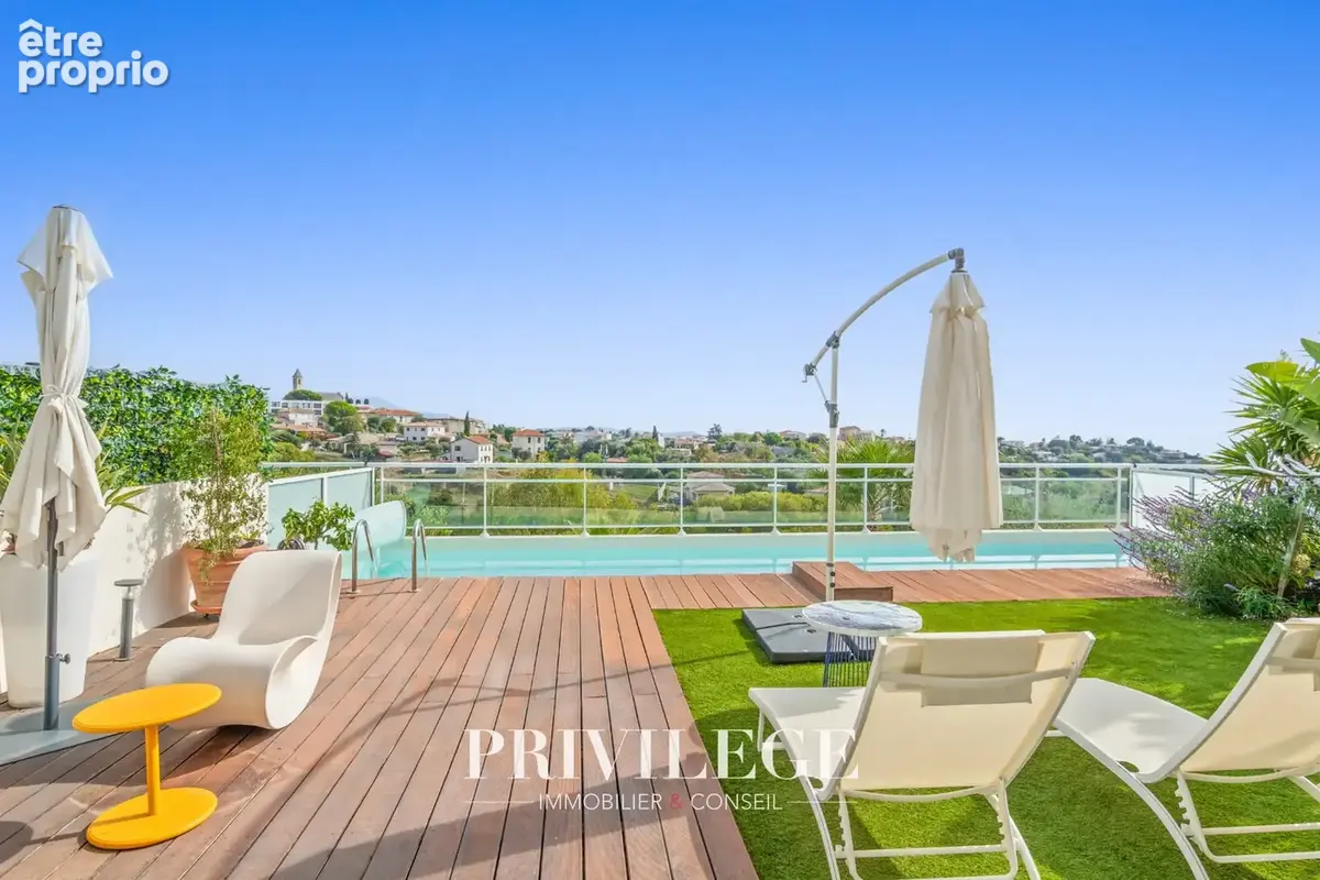 Nice   villa contemporaine avec piscine, vue dégagée et aperçu mer   domaine sécurisé - photo 3