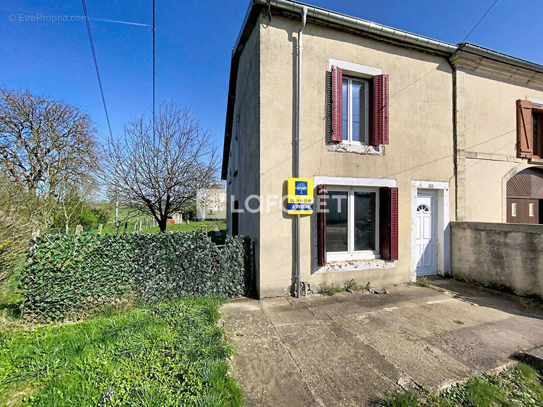 Maison à DAMBLAIN