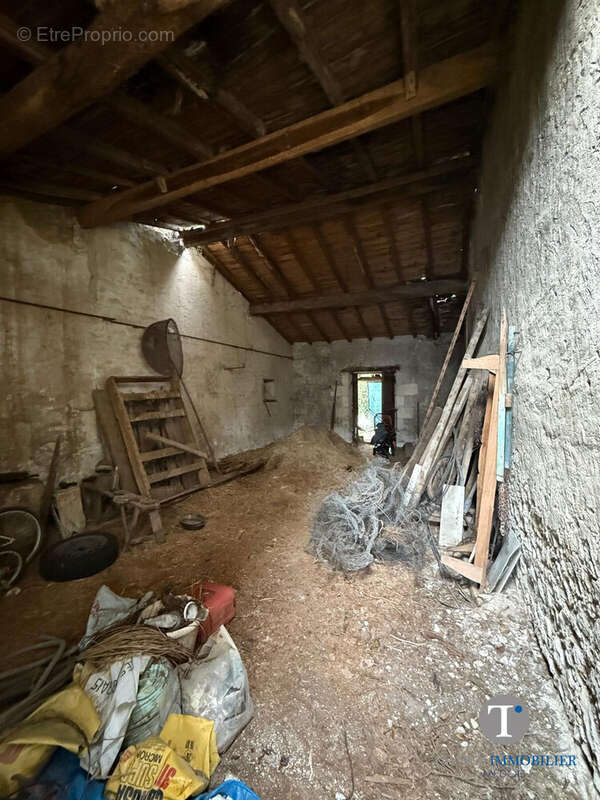 Maison à SAINT-SEURIN-DE-CADOURNE