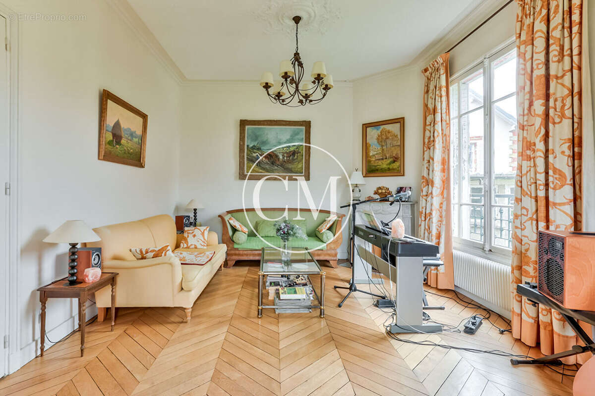 Maison à LE CHESNAY