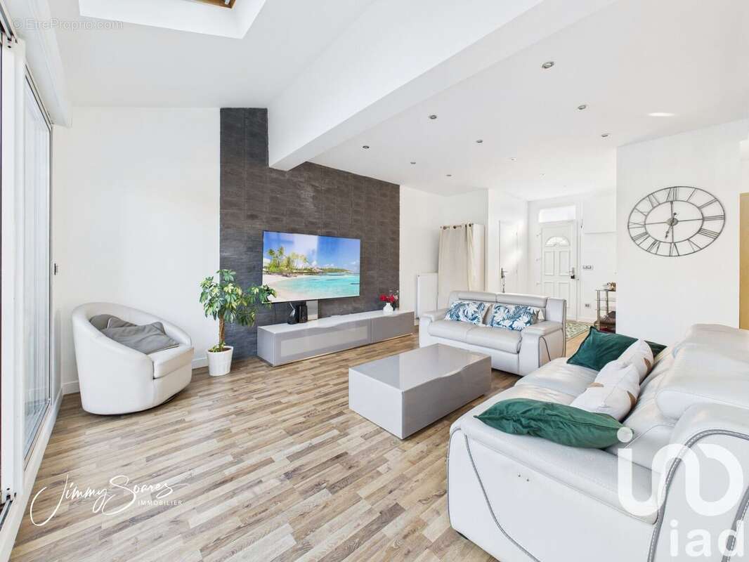 Photo 3 - Maison à LIVRY-GARGAN