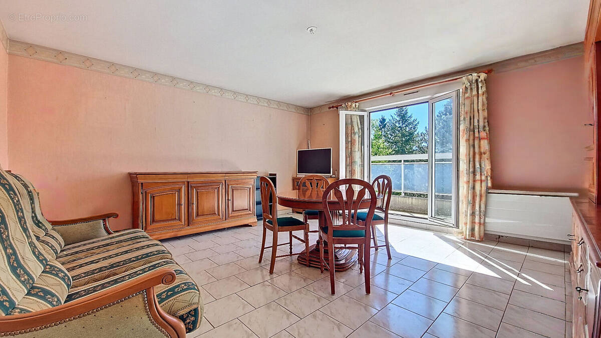 Appartement à LIMEIL-BREVANNES