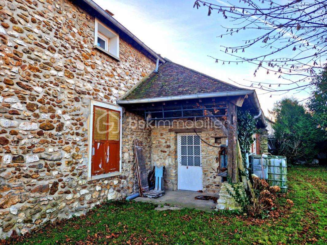 Maison à ORVILLIERS