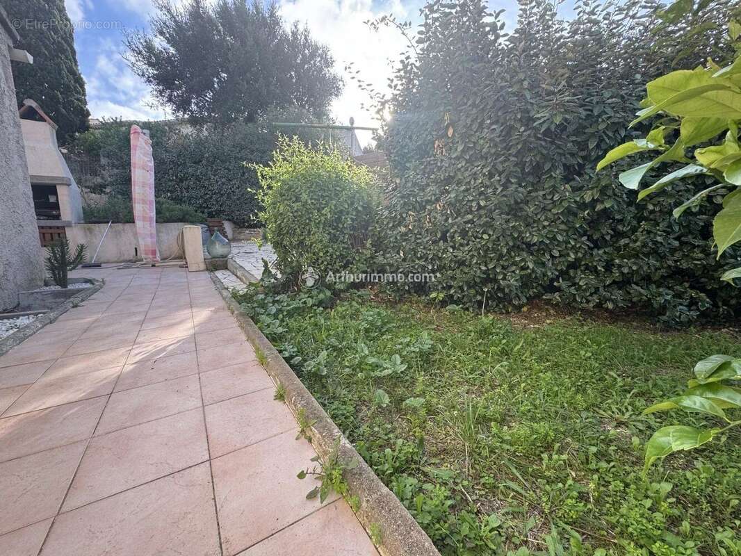 Maison à SIX-FOURS-LES-PLAGES