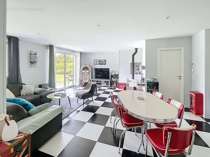 Maison à PENNEDEPIE