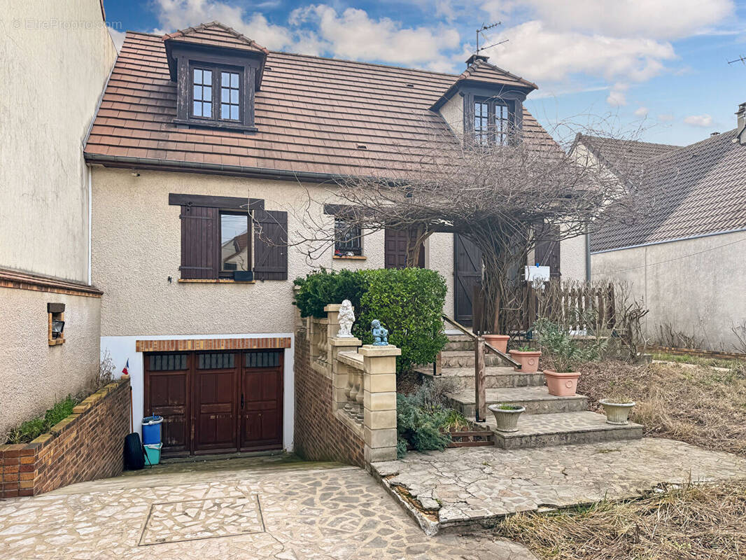 Maison à NEUILLY-PLAISANCE