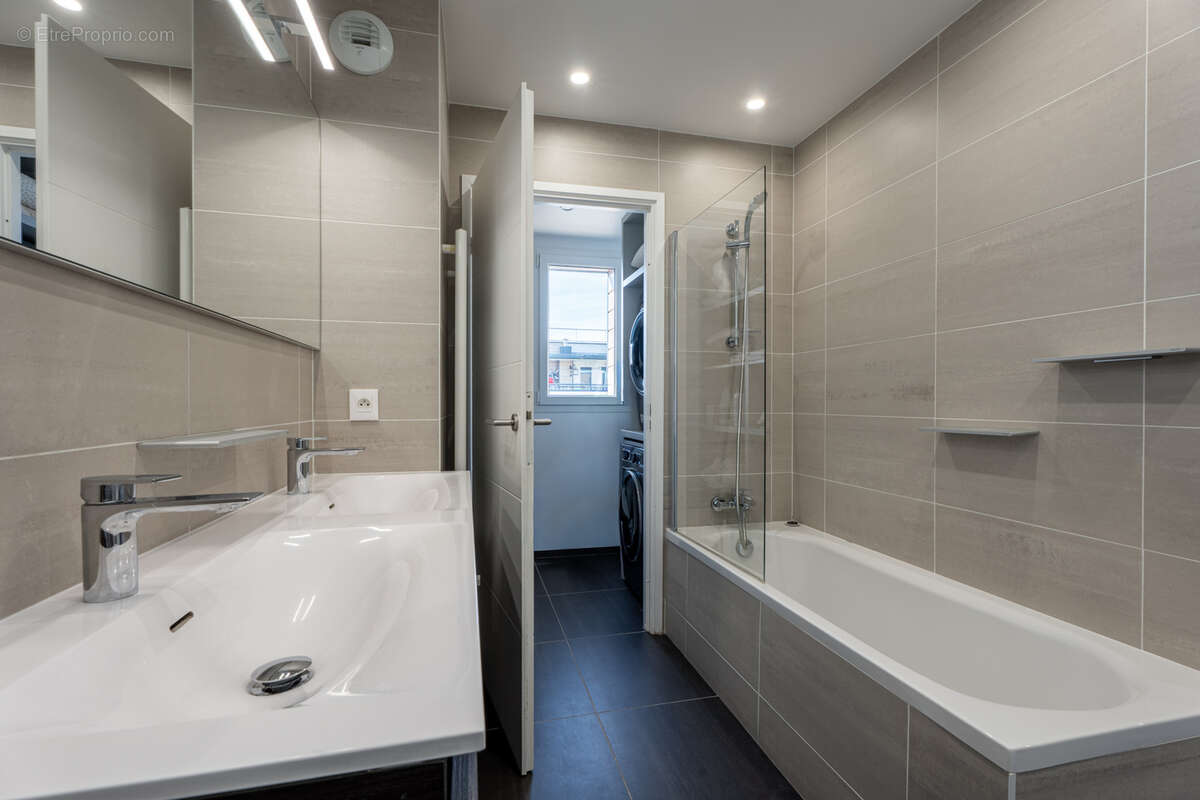 Appartement à FERNEY-VOLTAIRE