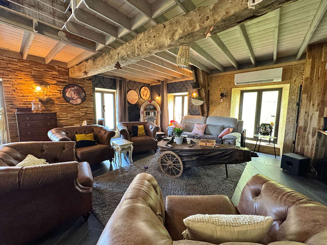 Appartement à L'ETANG-BERTRAND