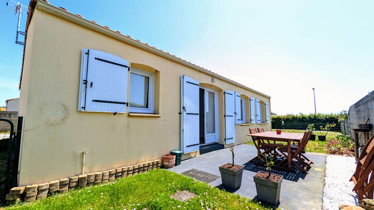 Maison à FROSSAY