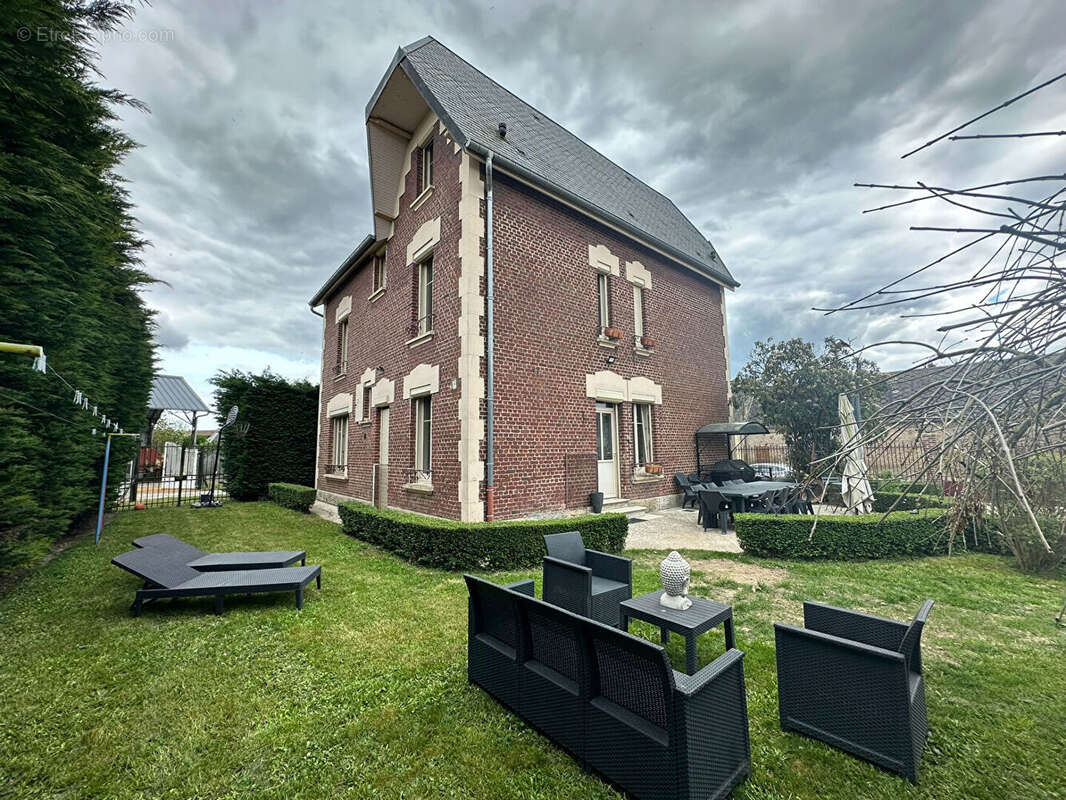 Maison à ANGUILCOURT-LE-SART