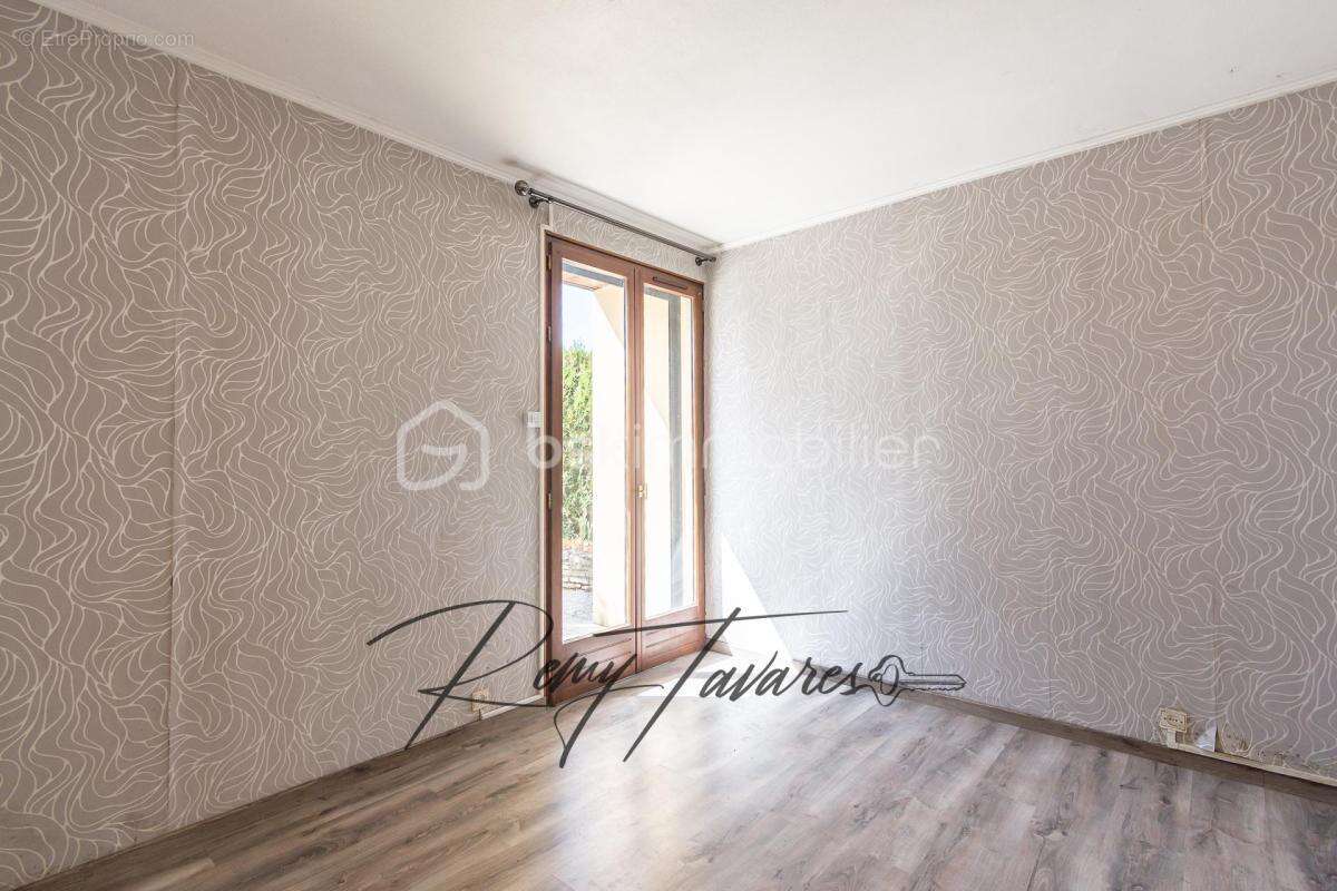 DARVAULT — Maison familiale de 95 m² avec jardin, garage et 4 chambres - photo 5