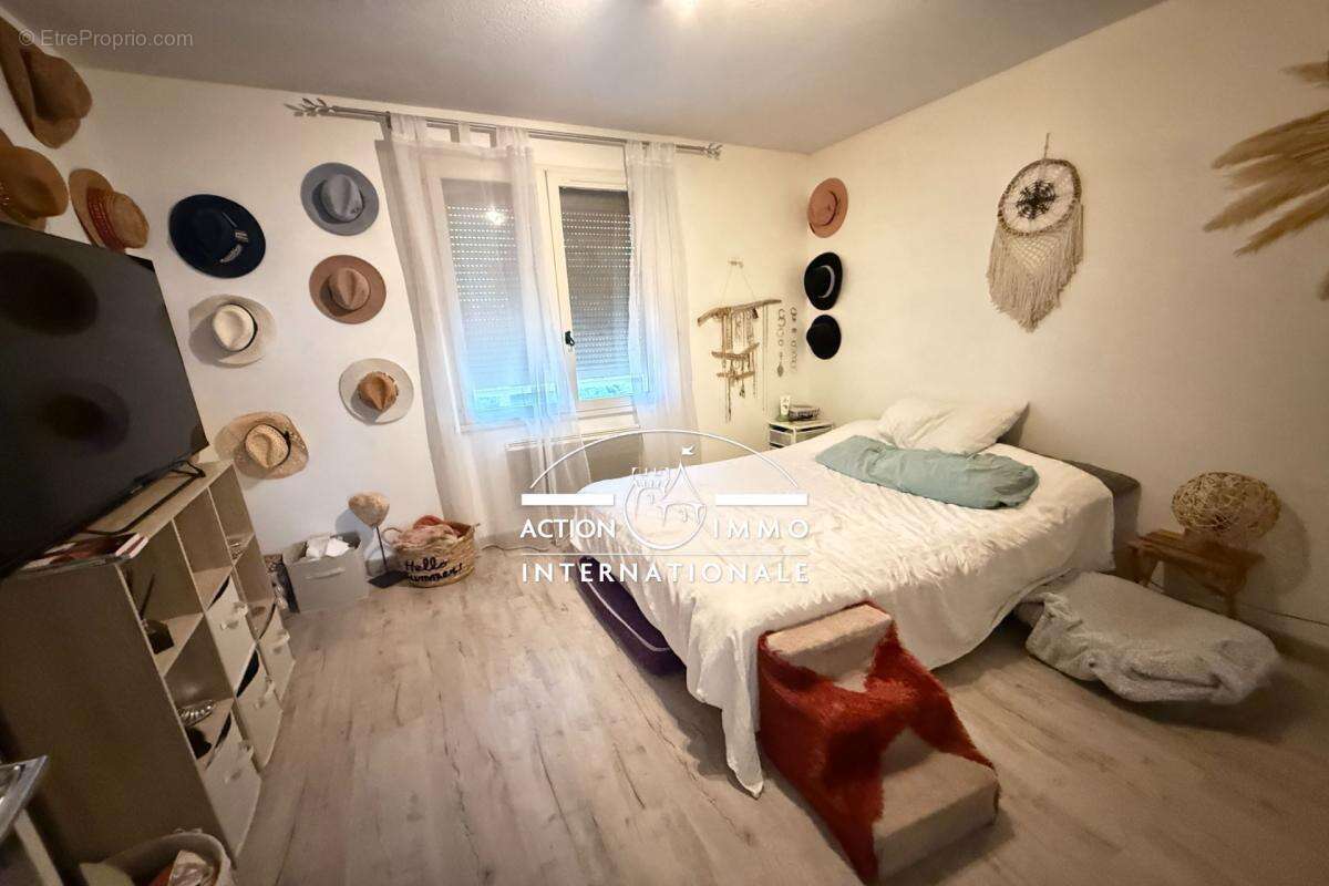 Maison à SAINT-MARTIN-DE-CRAU