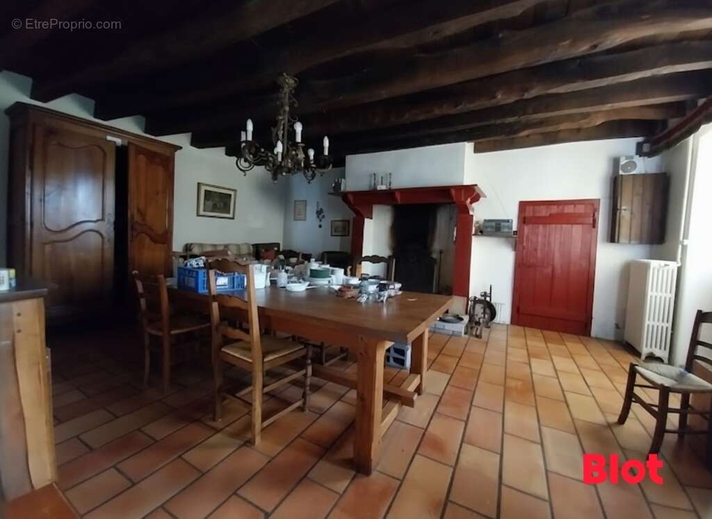 Maison à JANZE