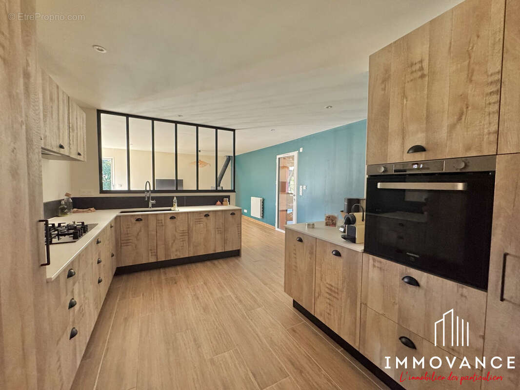 Maison à SAINT-MATHIEU-DE-TREVIERS