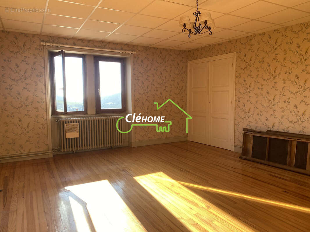 Maison à BEAUJEU