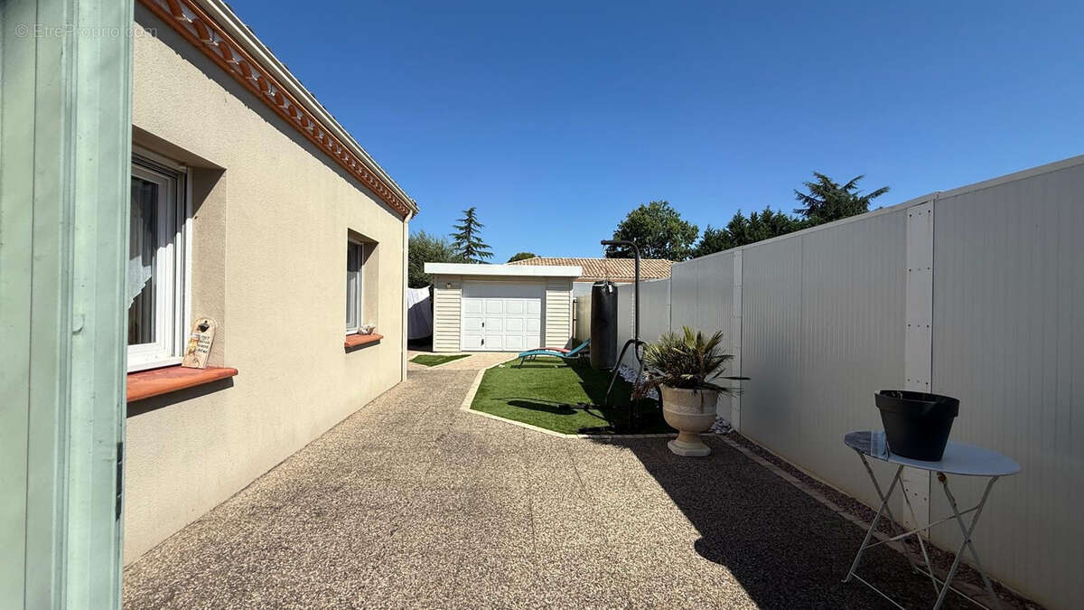 Maison à SAINTE-LIVRADE-SUR-LOT