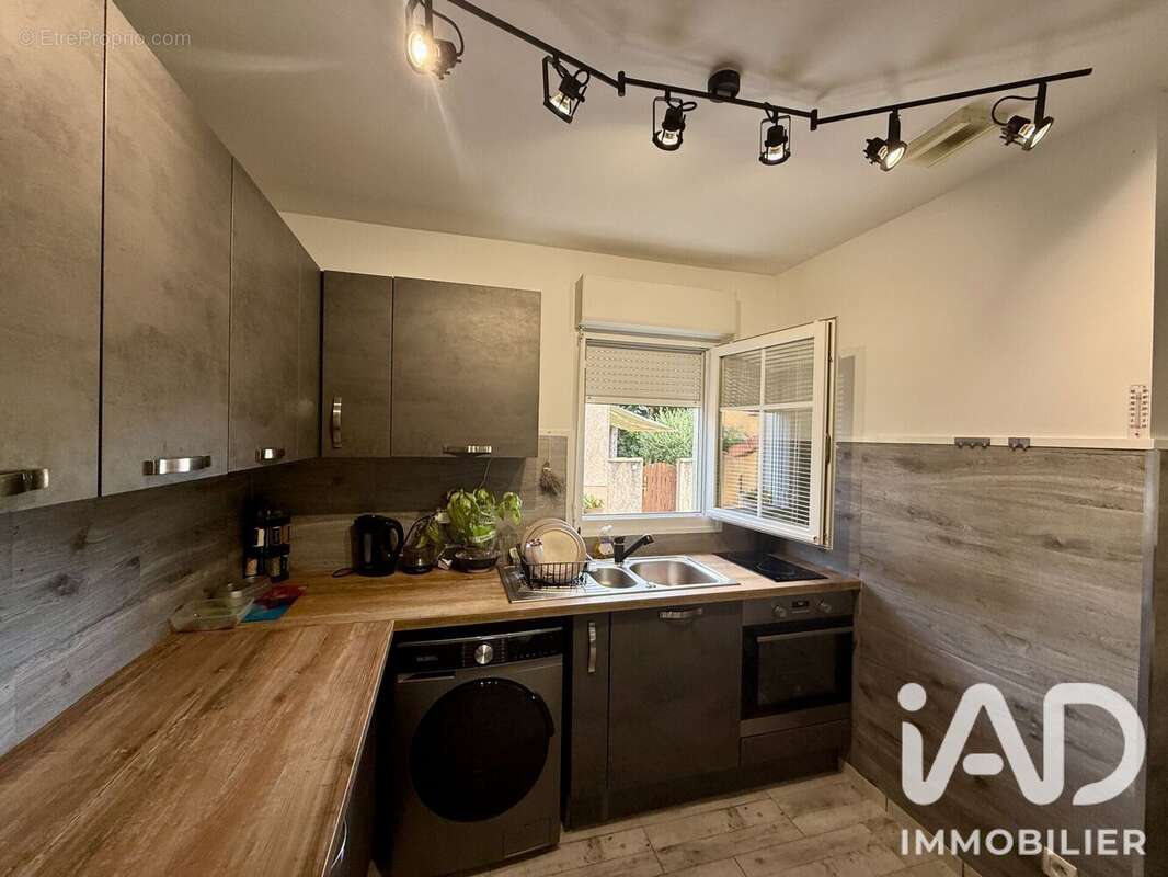 Maison 64 m² à Loriol-Du-Comtat  - photo 6