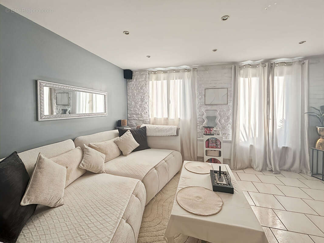 Maison à DAMMARIE-LES-LYS