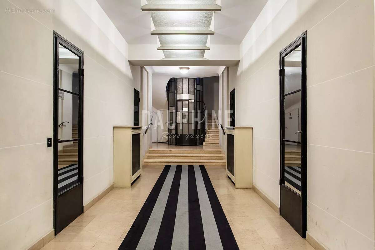 Appartement à PARIS-7E