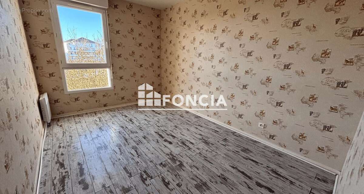 Appartement à SAINT-JEAN-DE-BRAYE