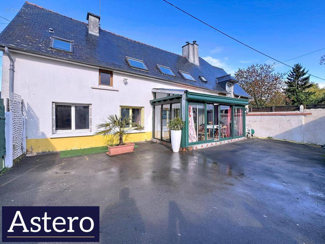 Maison à NOYAL-CHATILLON-SUR-SEICHE