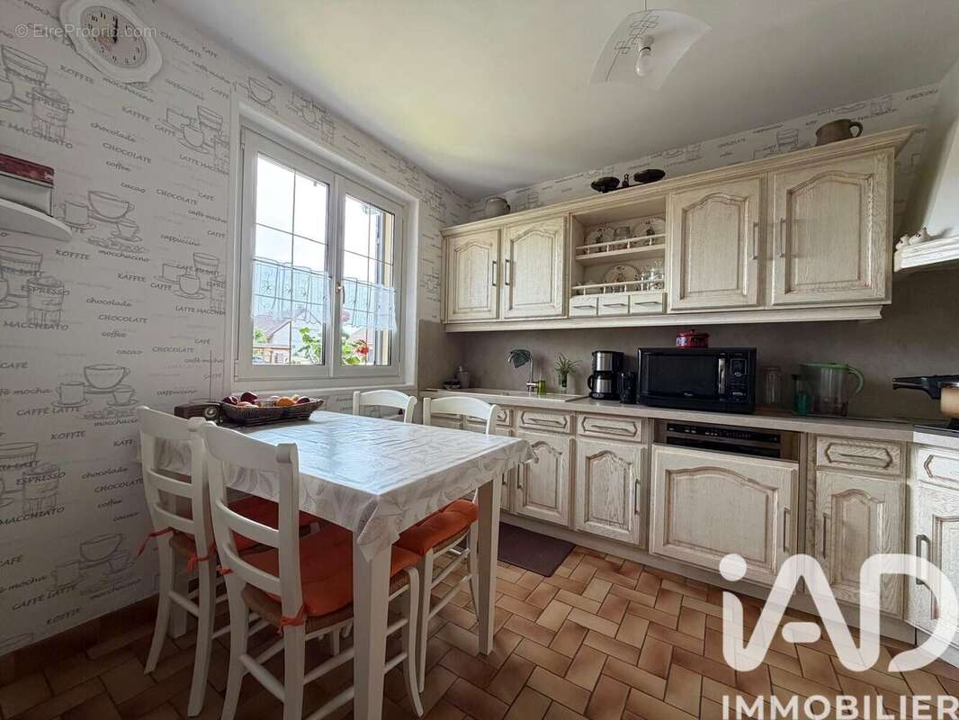 Maison 121 m² à Vitry-En-Charollais  - photo 2