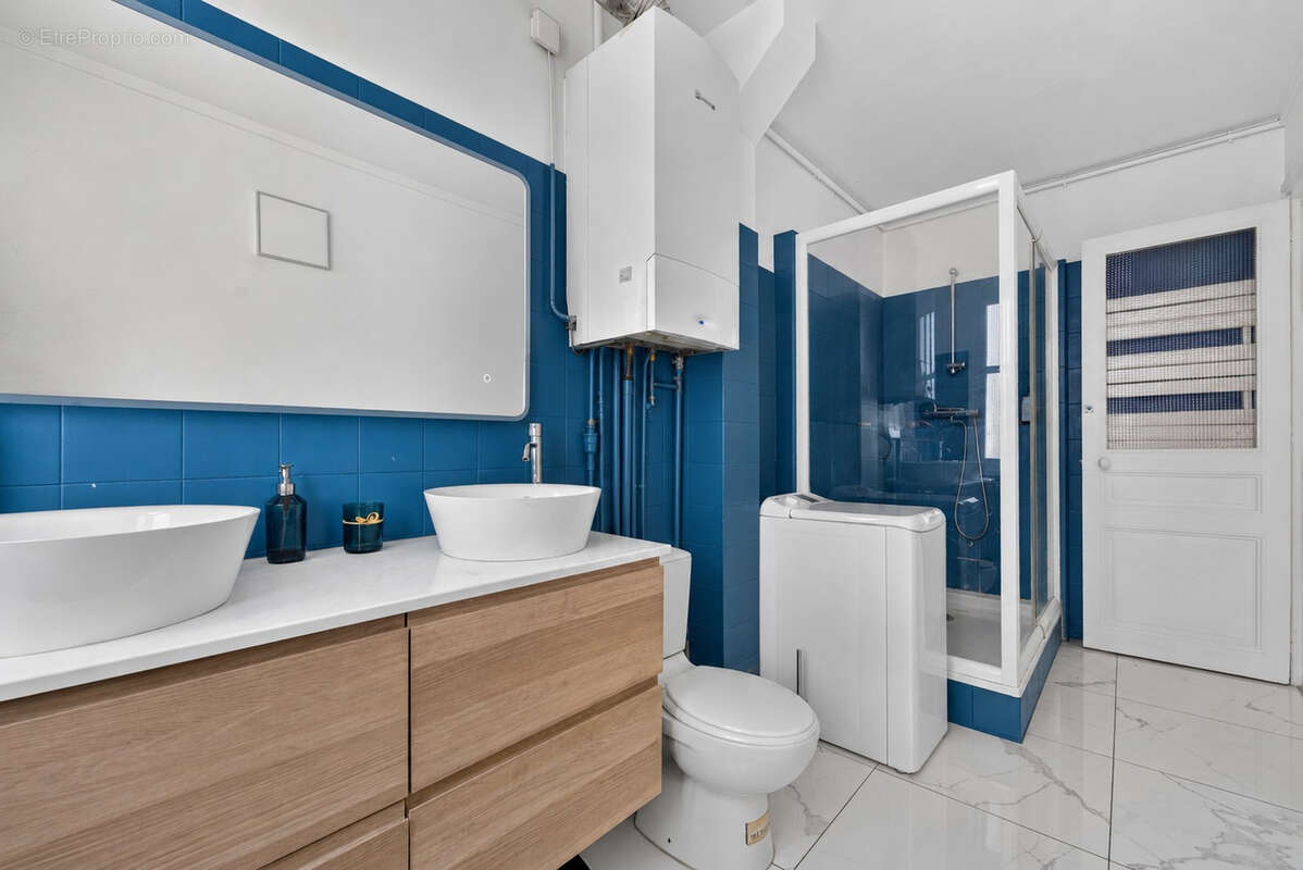 Appartement à PARIS-10E