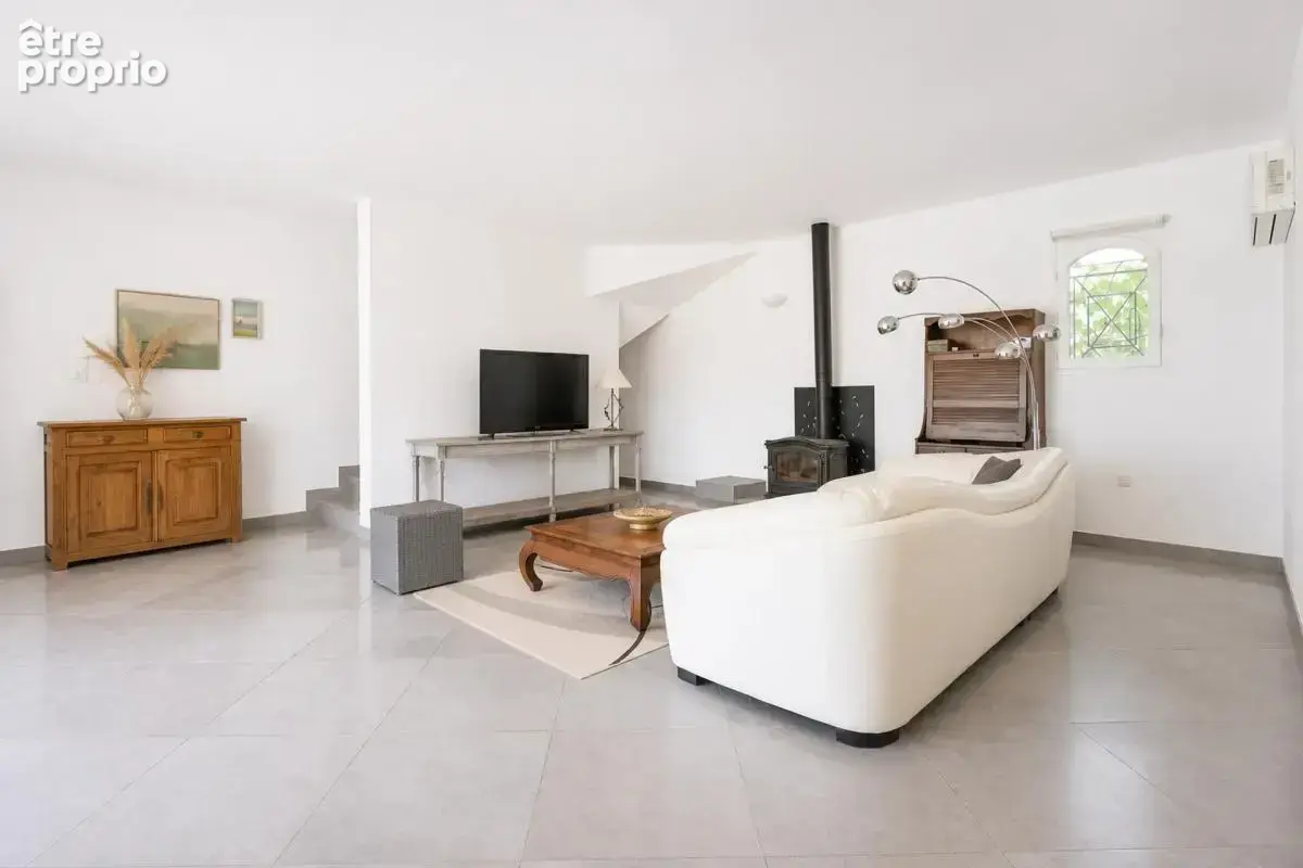 Maison de 7 pièces de 180 m² dont 2 pièces à restaurer de 40 m² - photo 12
