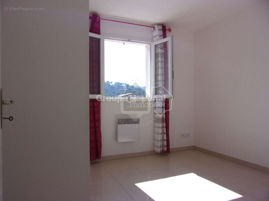 Maison à SAINT-ETIENNE-DU-GRES